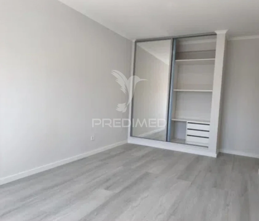 Apartamento T4 para Venda em Amora Foto 21