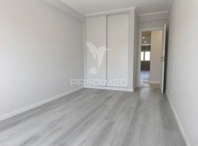 Apartamento T4 para Venda em Amora Foto 17
