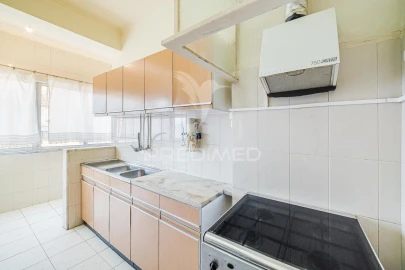 Apartamento T3 para Venda em Massamá e Monte Abraão