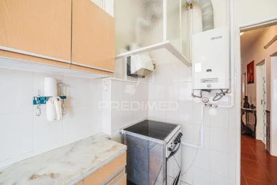 Apartamento T3 para Venda em Massamá e Monte Abraão