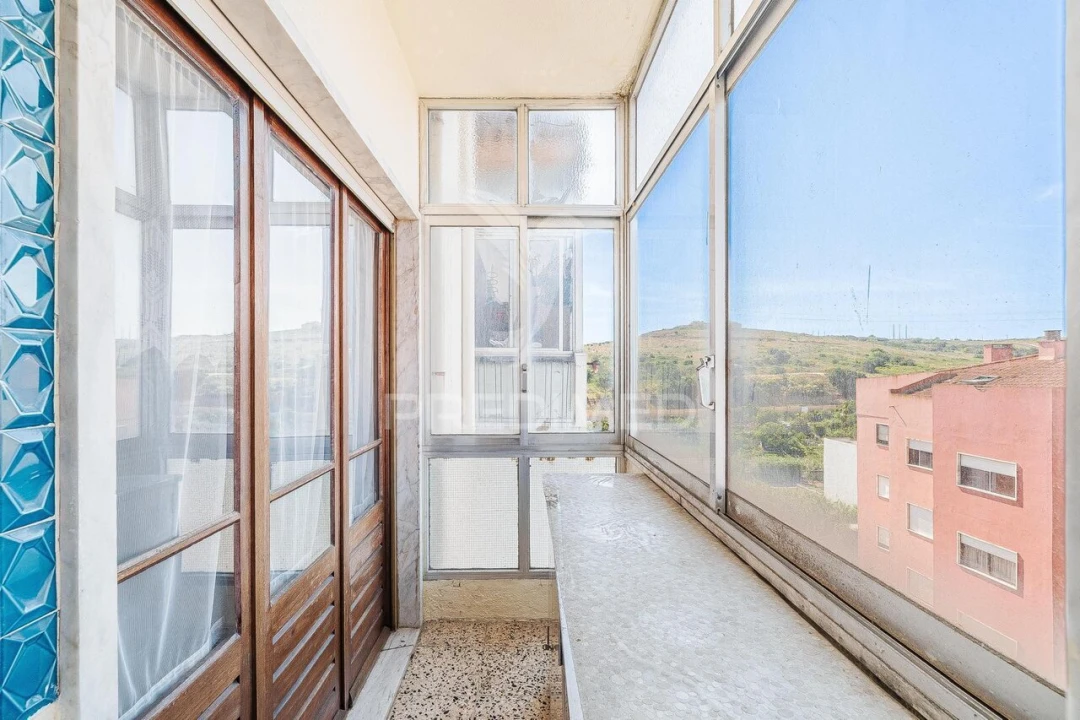 Apartamento T3 para Venda em Massamá e Monte Abraão Foto 25