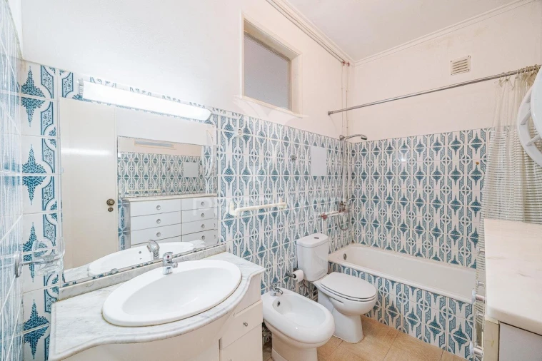 Apartamento T3 para Venda em Massamá e Monte Abraão Foto 26