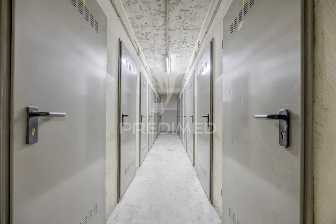 Apartamento T2 para Venda em Moreira Foto 29