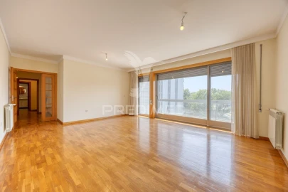 Apartamento T2 para Venda em Moreira