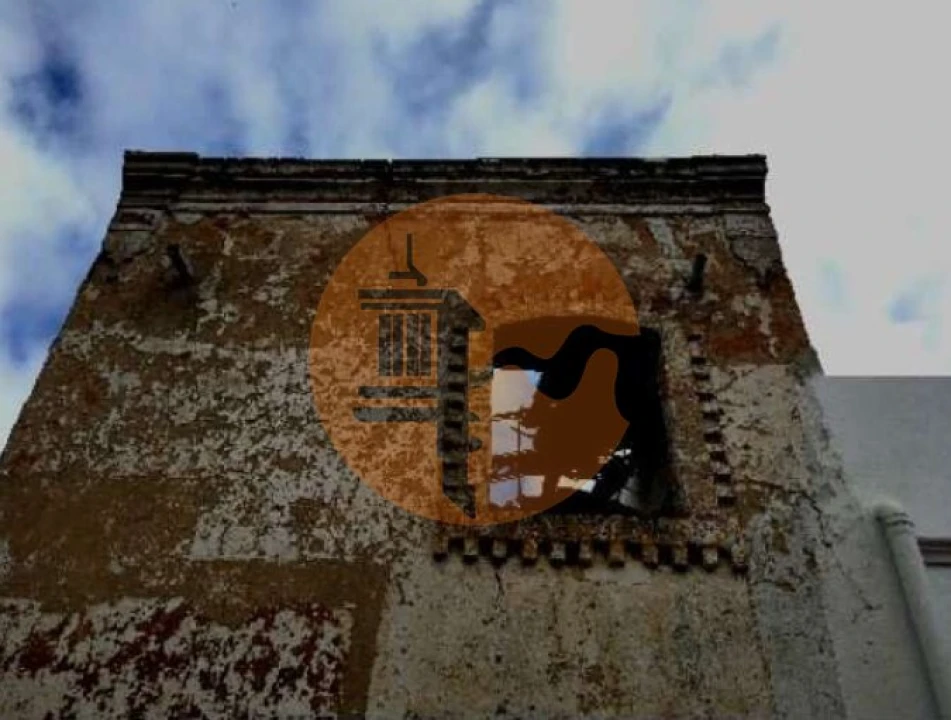 Moradia T1 para Venda em Loule (São Clemente) Foto 9