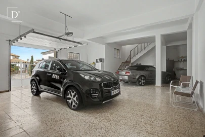 Moradia T8 para Venda em Loule (São Clemente)