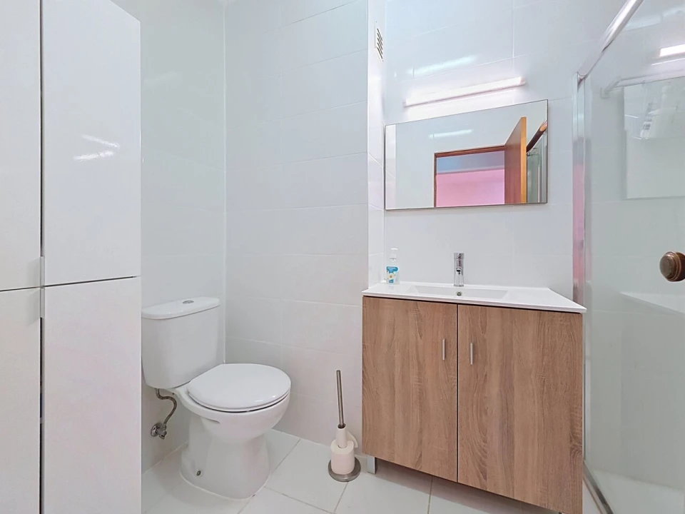Apartamento T1 para Venda em Portimão Foto 5