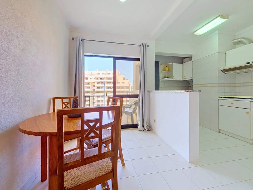 Apartamento T1 para Venda em Portimão Foto 11