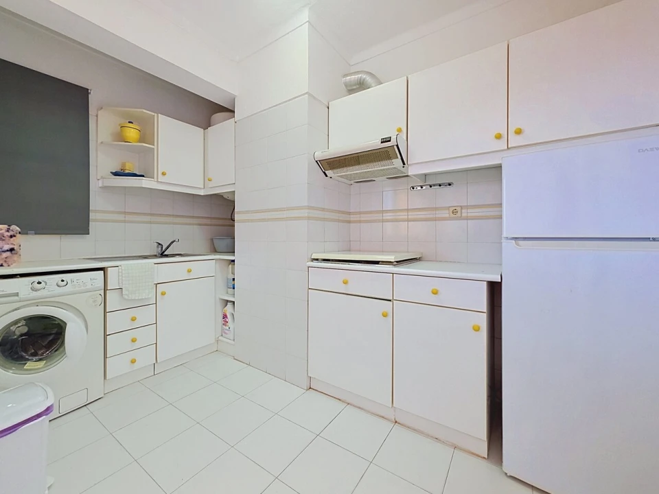 Apartamento T1 para Venda em Portimão Foto 12