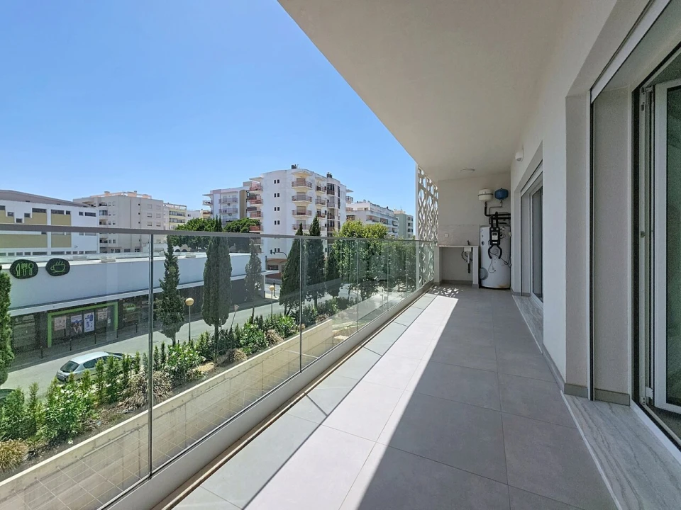 Apartamento T1 para Venda em Portimão Foto 11