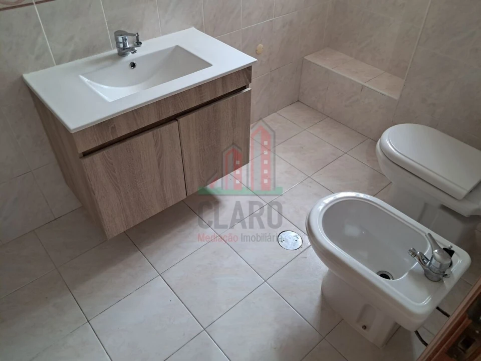 Apartamento T3 para Venda em Montemor-O-Velho e Gatões Foto 23