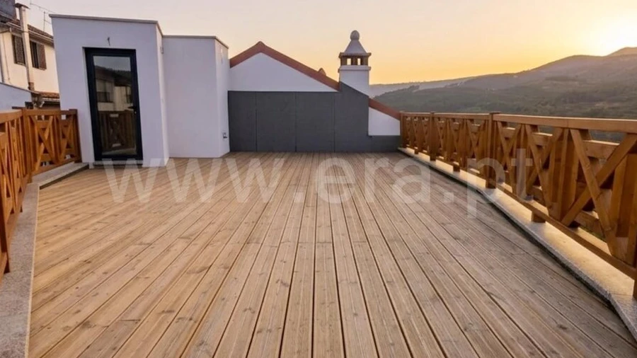 Moradia T3 para Venda em Cortes do Meio
