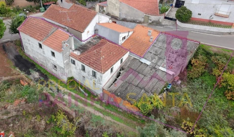 Moradia T4 para Venda em Arrifana