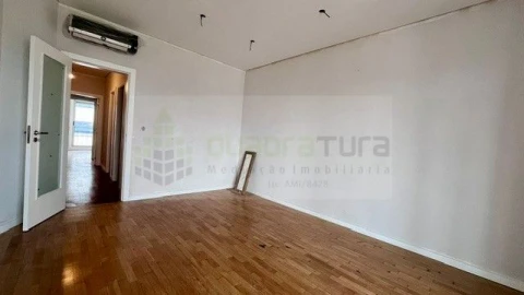 Apartamento T2 para Venda em Cedofeita, Santo Ildefonso, Sé, Miragaia, São Nicolau e Vitória