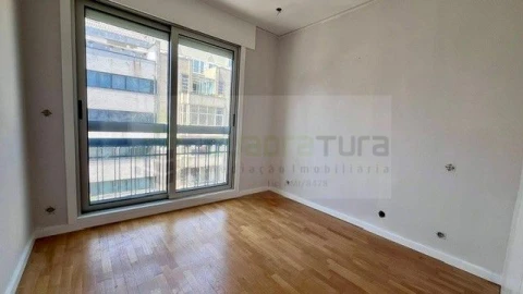Apartamento T2 para Venda em Cedofeita, Santo Ildefonso, Sé, Miragaia, São Nicolau e Vitória