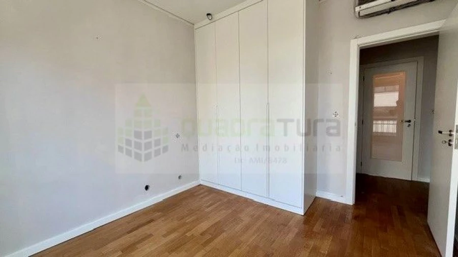 Apartamento T2 para Venda em Cedofeita, Santo Ildefonso, Sé, Miragaia, São Nicolau e Vitória Foto 7