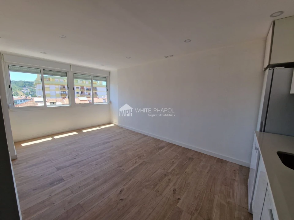 Apartamento T3 para Venda em Odivelas Foto 1