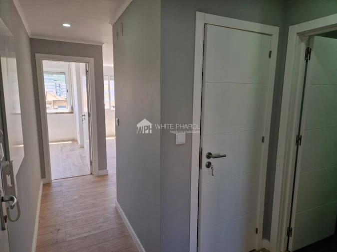 Apartamento T3 para Venda em Odivelas Foto 5