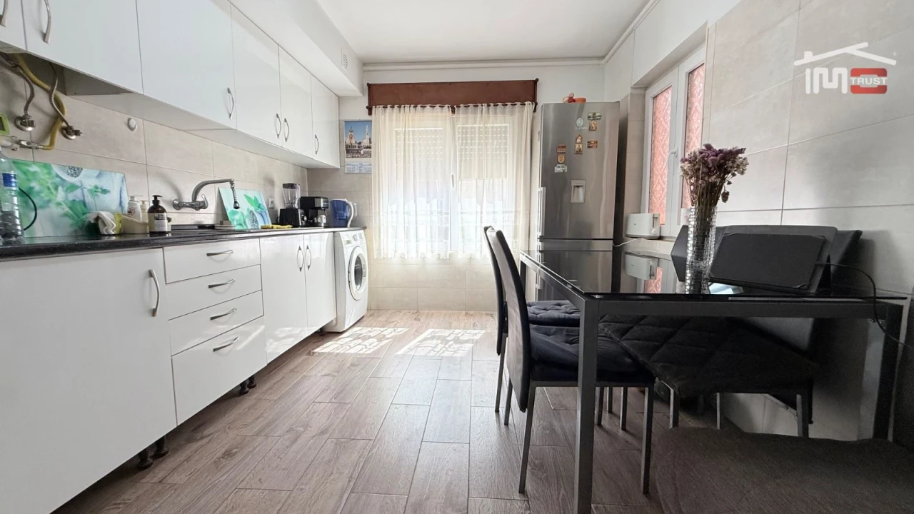 Apartamento T3 para Venda em Alcochete Foto 3
