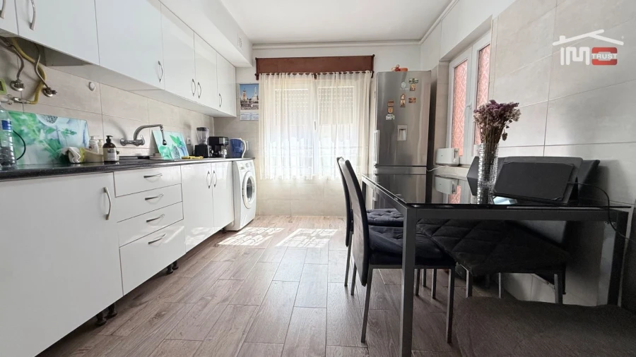Apartamento T3 para Venda em Alcochete Foto 3