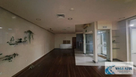 Loja para Arrendamento em Gondomar (São Cosme), Valbom e Jovim