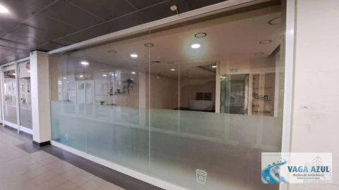 Loja para Arrendamento em Gondomar (São Cosme), Valbom e Jovim