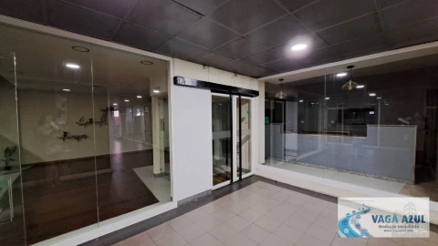 Loja para Arrendamento em Gondomar (São Cosme), Valbom e Jovim