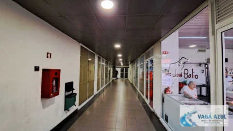 Loja para Arrendamento em Gondomar (São Cosme), Valbom e Jovim