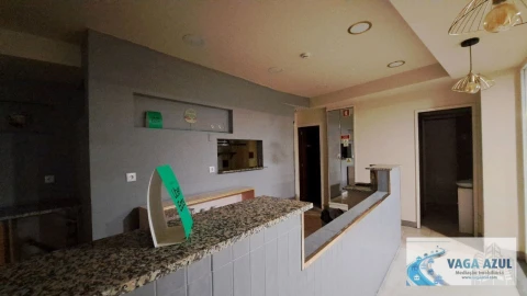 Loja para Arrendamento em Gondomar (São Cosme), Valbom e Jovim