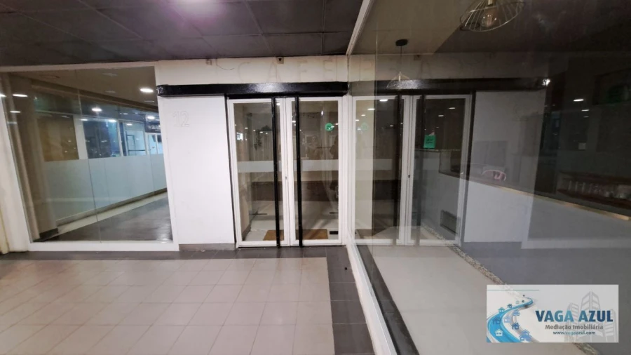 Loja para Arrendamento em Gondomar (São Cosme), Valbom e Jovim Foto 13