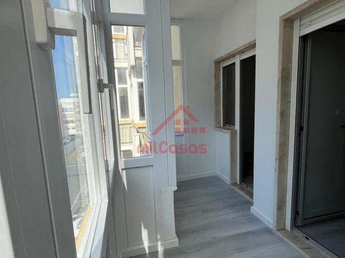 Apartamento T2 para Venda em Oeiras e São Julião da Barra, Paço de Arcos e Caxias Foto 15