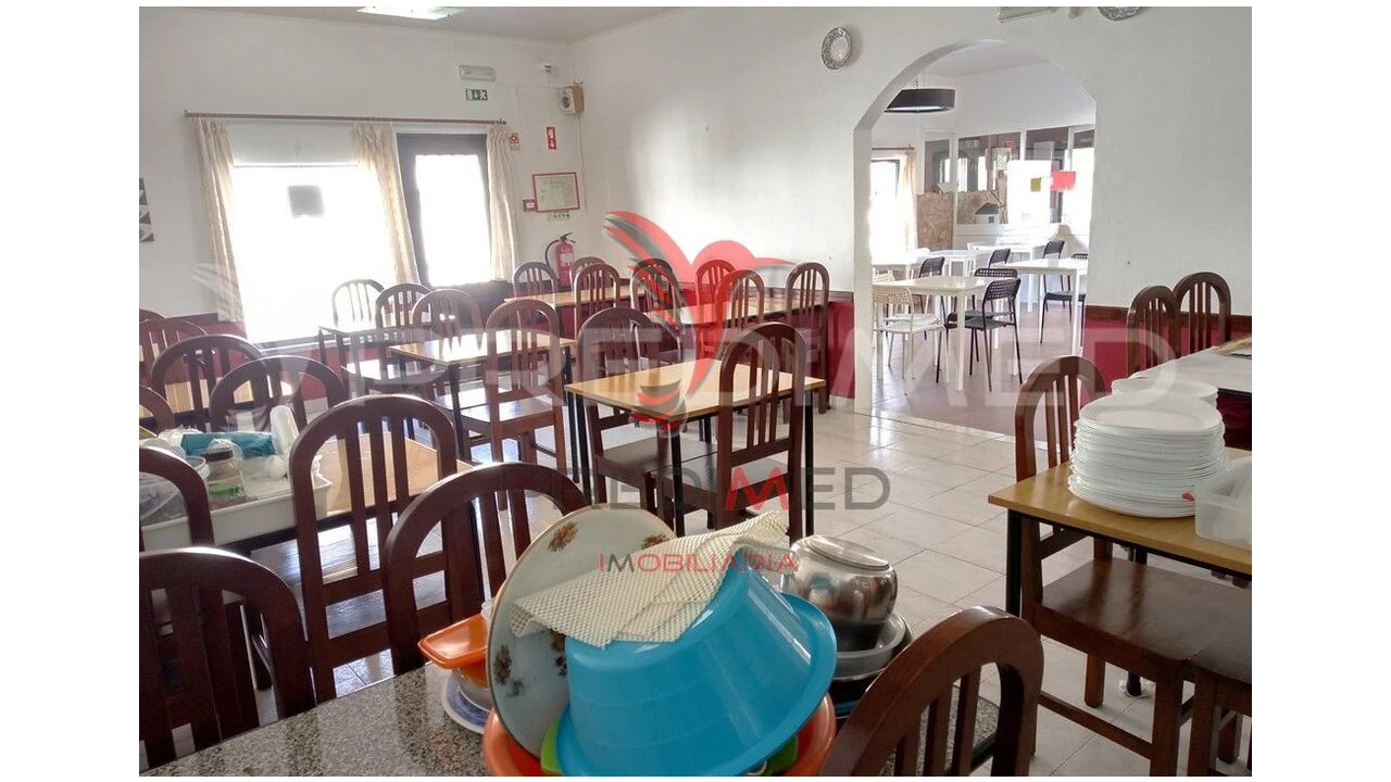 Loja para Venda em Miragaia e Marteleira Foto 15