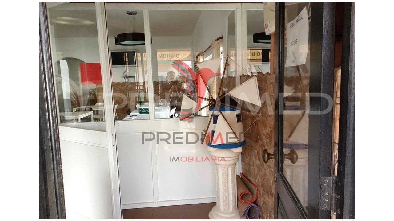 Loja para Venda em Miragaia e Marteleira Foto 18
