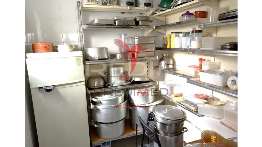 Loja para Venda em Miragaia e Marteleira Foto 11