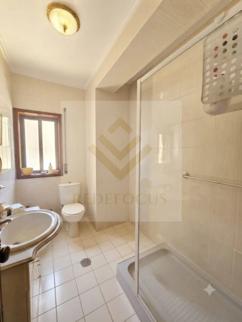 Apartamento T1 para Venda em Santa Maria da Feira, Travanca, Sanfins e Espargo