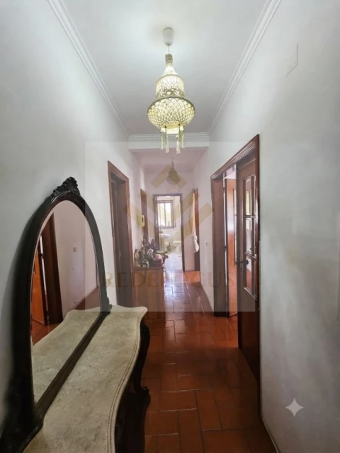 Apartamento T1 para Venda em Santa Maria da Feira, Travanca, Sanfins e Espargo