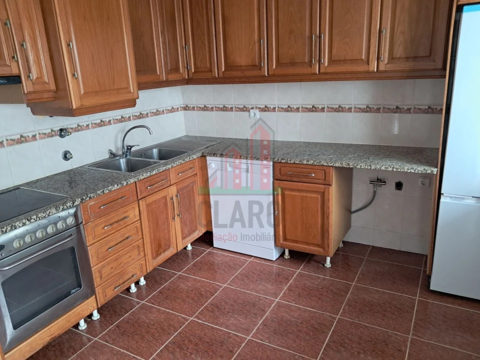 Apartamento T3 para Venda em Montemor-O-Velho e Gatões Foto 1
