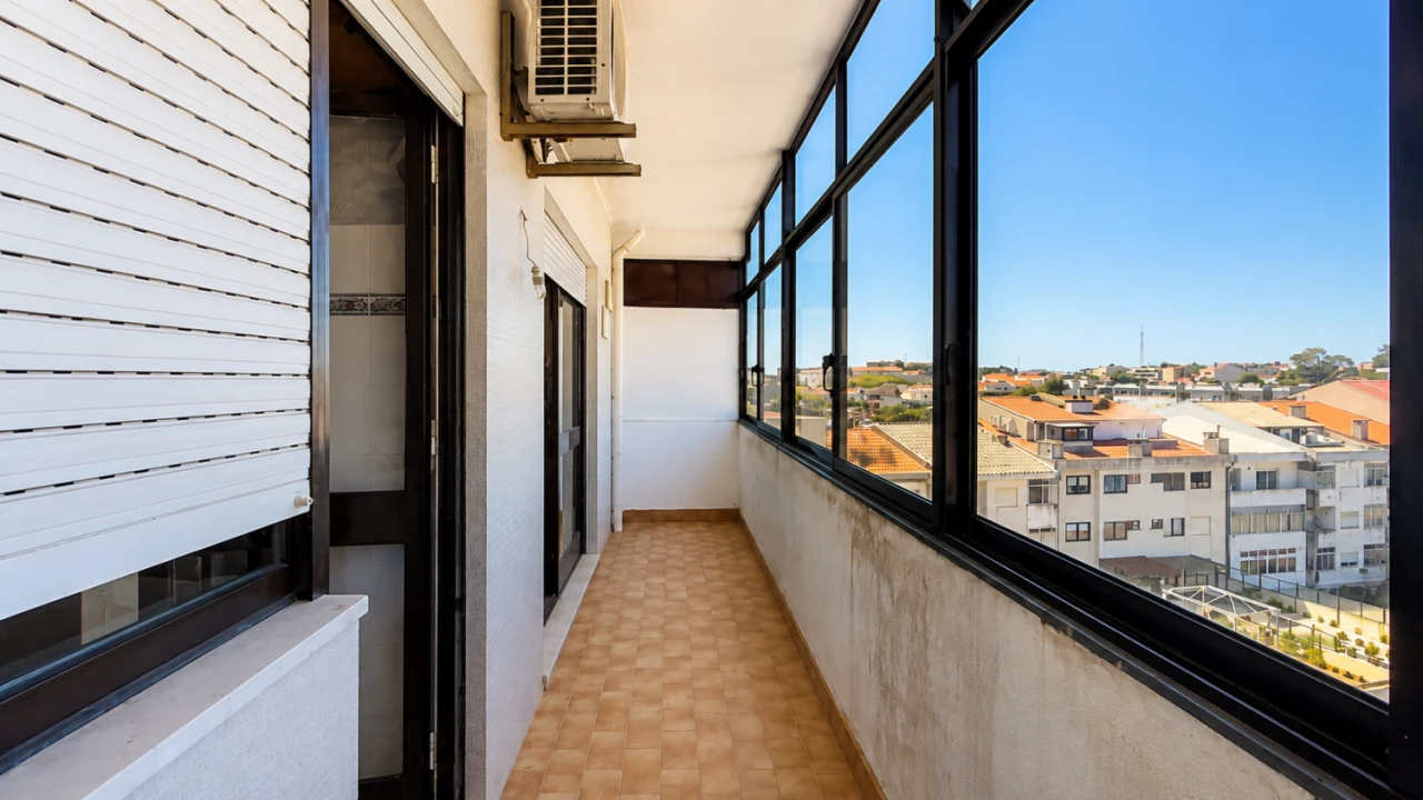 Apartamento T2 para Venda em Cidade da Maia Foto 3