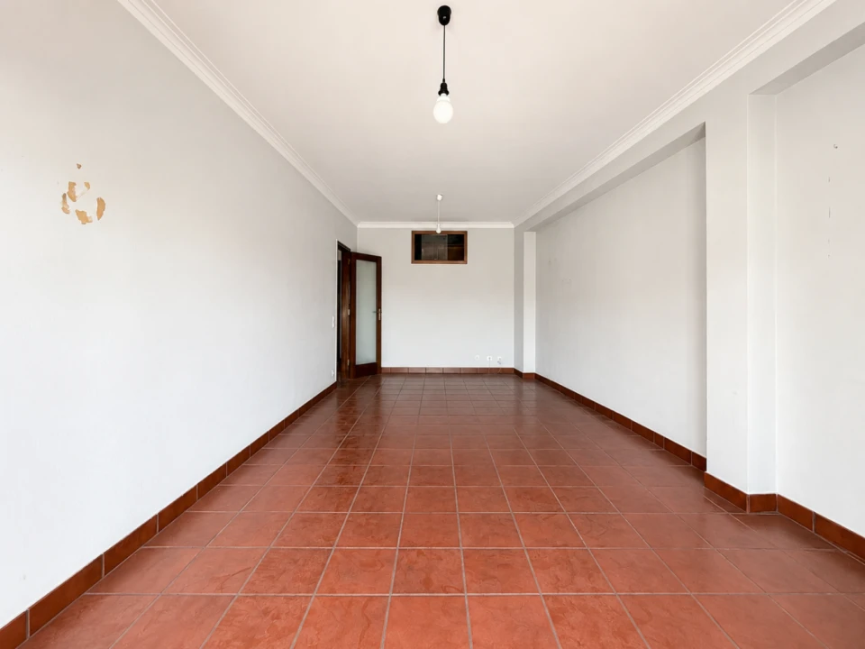 Apartamento T2 para Venda em Cidade da Maia Foto 4