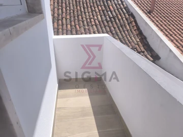 Apartamento T2 para Venda em Bombarral e Vale Covo