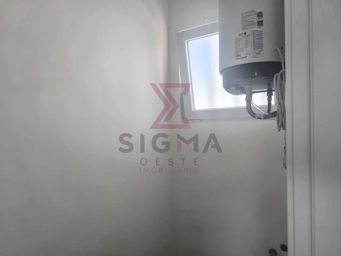 Apartamento T2 para Venda em Bombarral e Vale Covo Foto 7