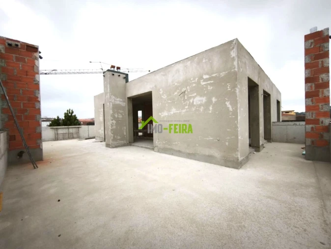 Apartamento T3 para Venda em Santa Maria da Feira, Travanca, Sanfins e Espargo Foto 2