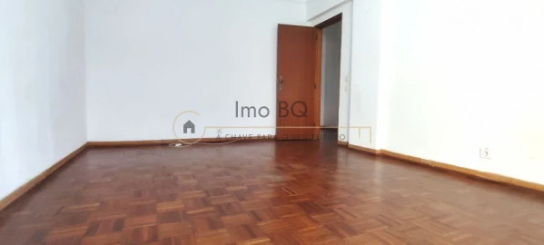 Apartamento T2 para Venda em Azambuja