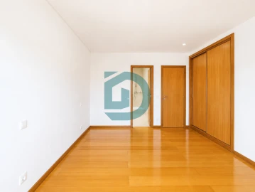 Apartamento T3 para Venda em Arvore