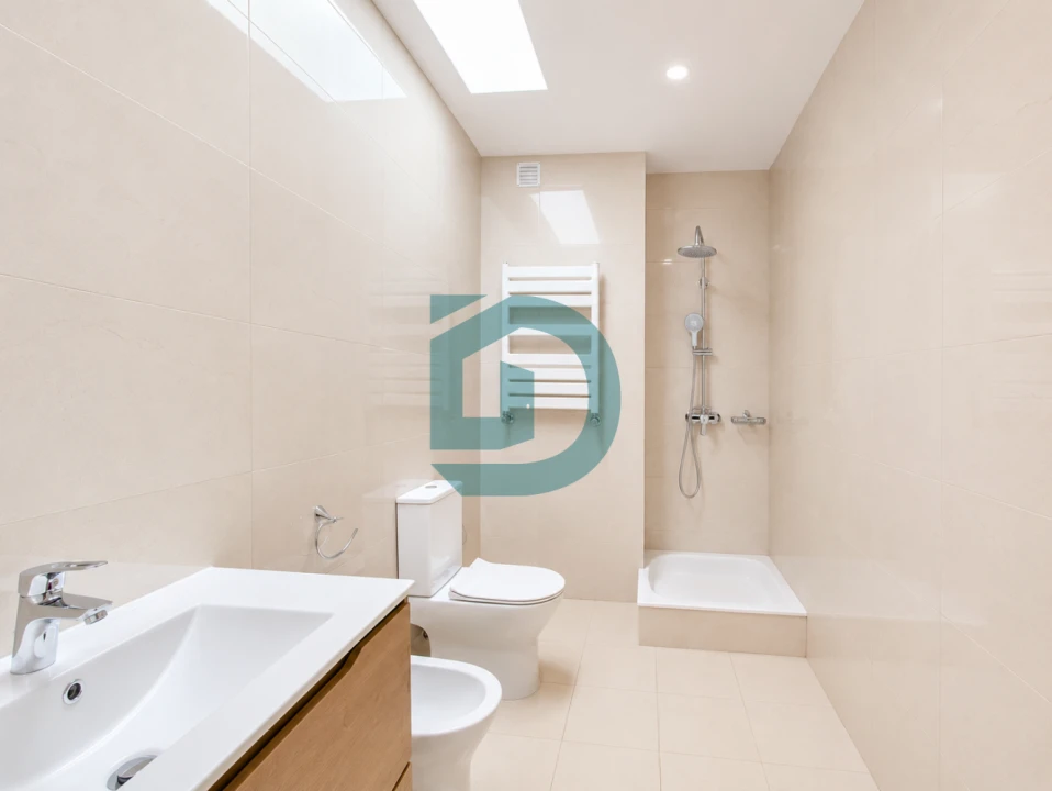 Apartamento T3 para Venda em Arvore Foto 5