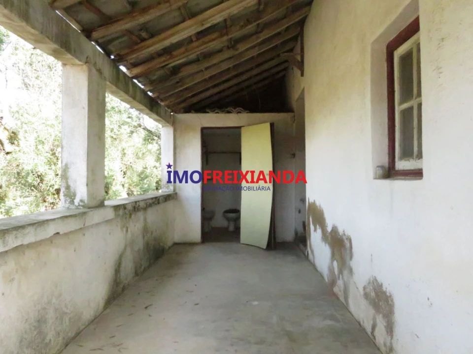 Moradia T2 para Venda em São João Baptista e Santa Maria dos Olivais Foto 1