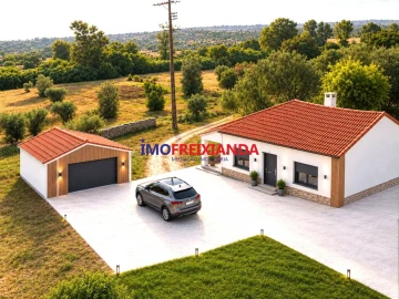 Moradia T2 para Venda em São João Baptista e Santa Maria dos Olivais