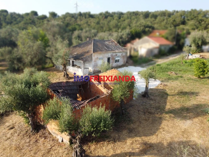 Moradia T2 para Venda em São João Baptista e Santa Maria dos Olivais Foto 4