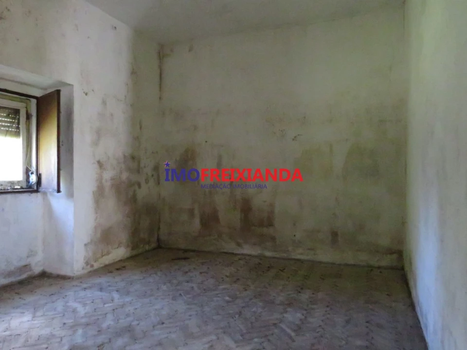 Moradia T2 para Venda em São João Baptista e Santa Maria dos Olivais Foto 14