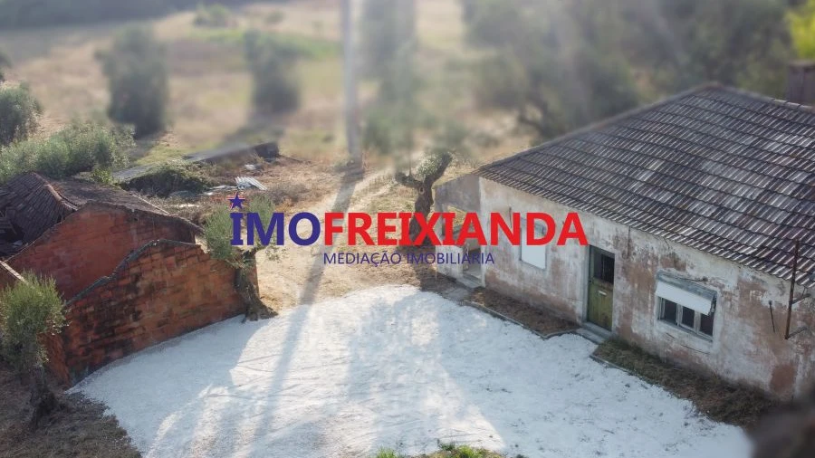 Moradia T2 para Venda em São João Baptista e Santa Maria dos Olivais